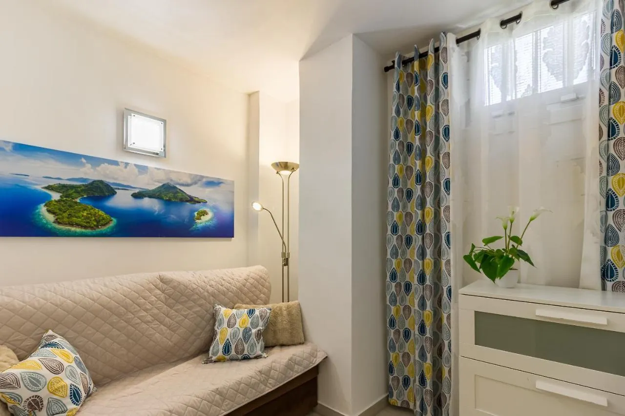 Fantasticstylish & Aircon, Near Lasamericas Beach Playa de las Américas 0*,